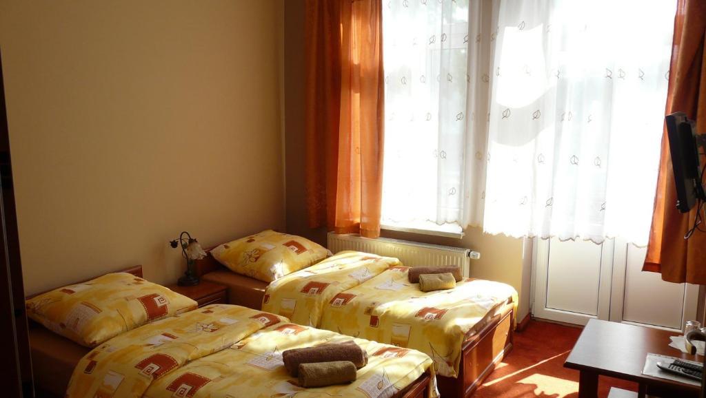 ليجنيكا Hotelik Parkowy الغرفة الصورة