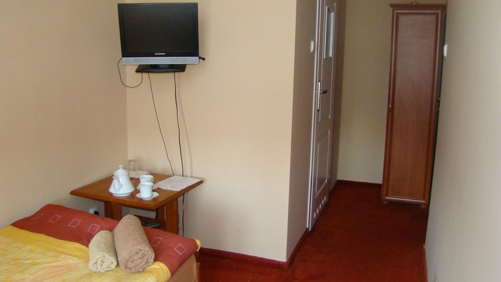 ليجنيكا Hotelik Parkowy الغرفة الصورة